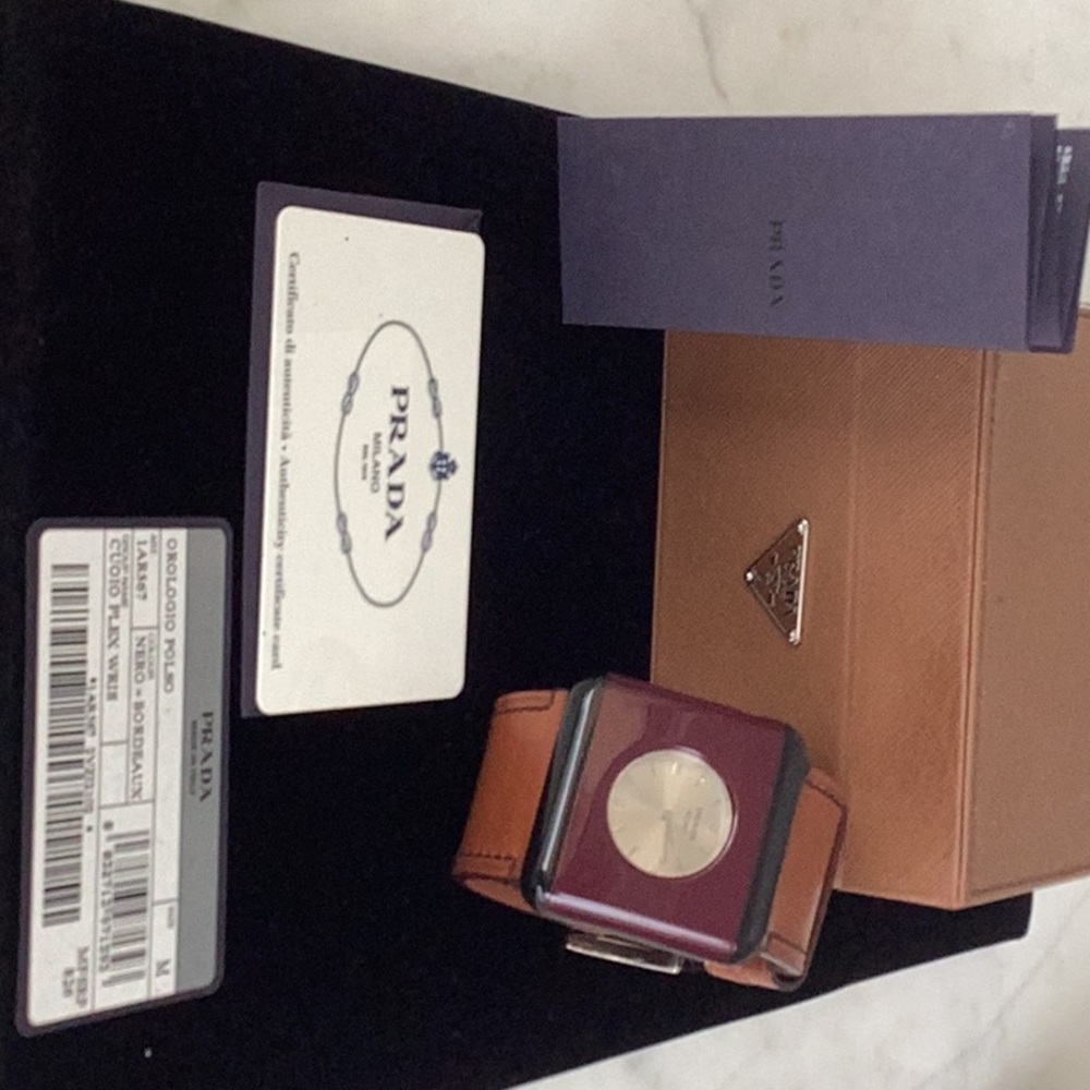 Prada quartz strap watch. New battery! Excellent condition. Comes with box.